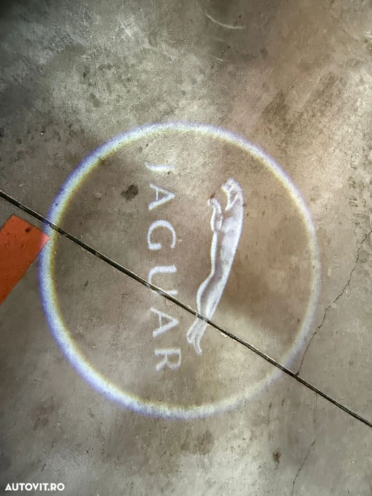 Jaguar XF 2.2D Premium Luxury - 14