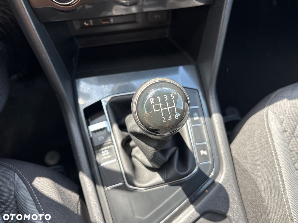 Volkswagen Tiguan 2.0 TDI SCR (BlueMotion Technology) Comfortline - 22