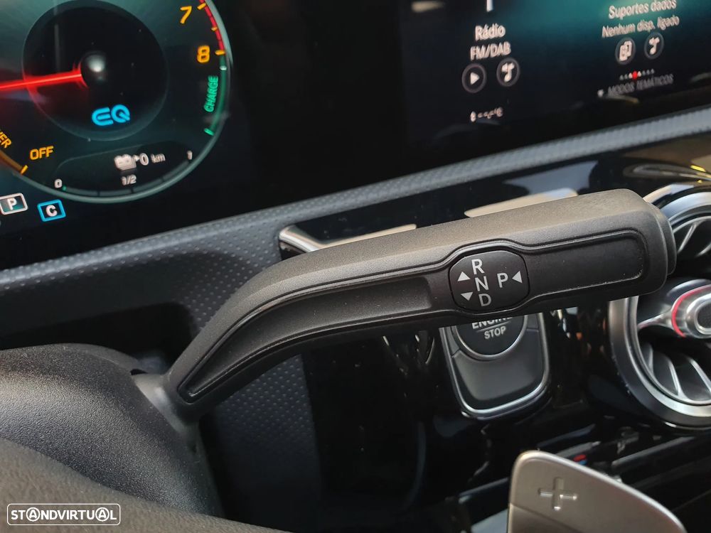 Mercedes-Benz A 250 e AMG Line - 13