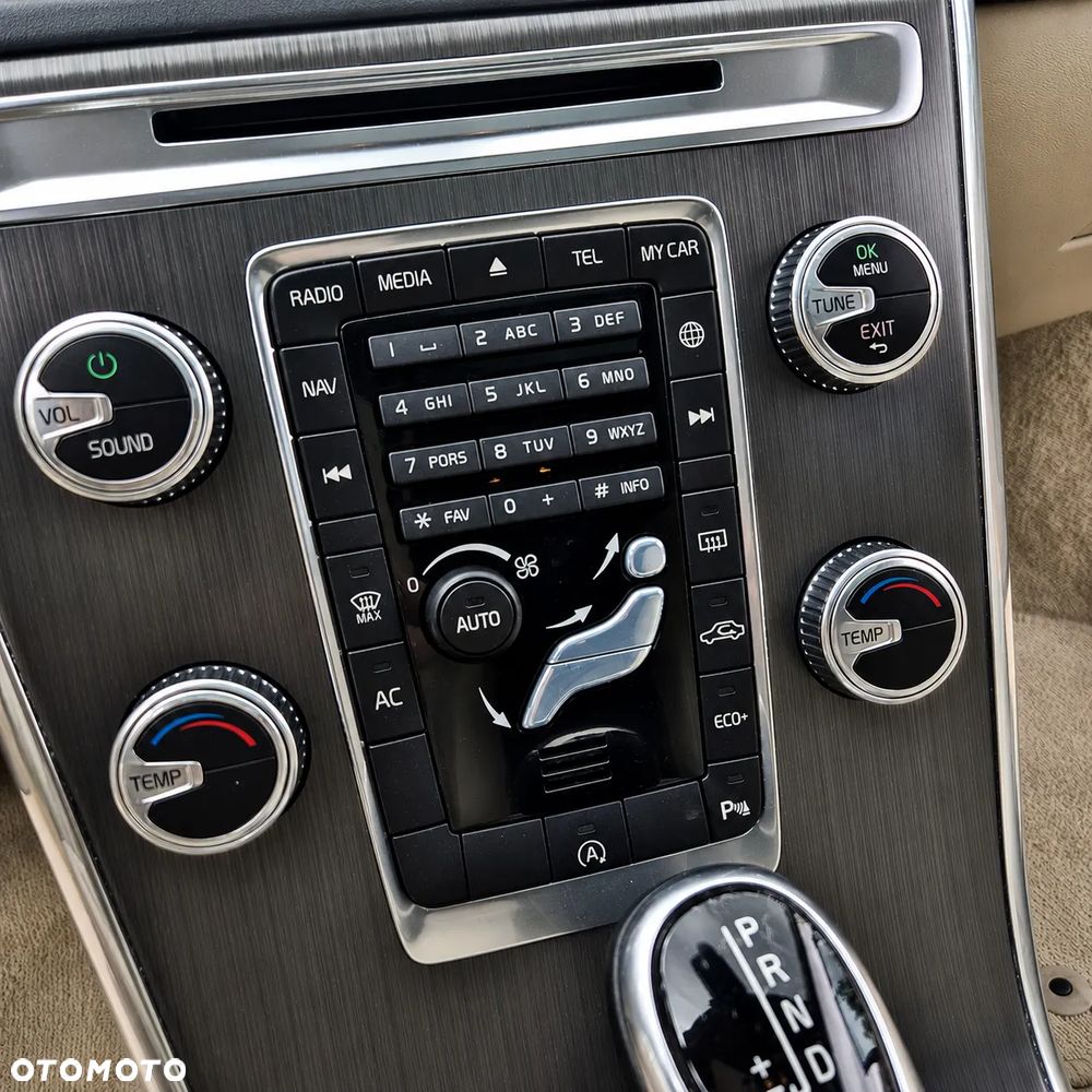 Volvo XC 60 D4 Drive-E Momentum - 22