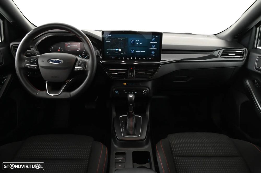 Ford Focus 2024 photo 3