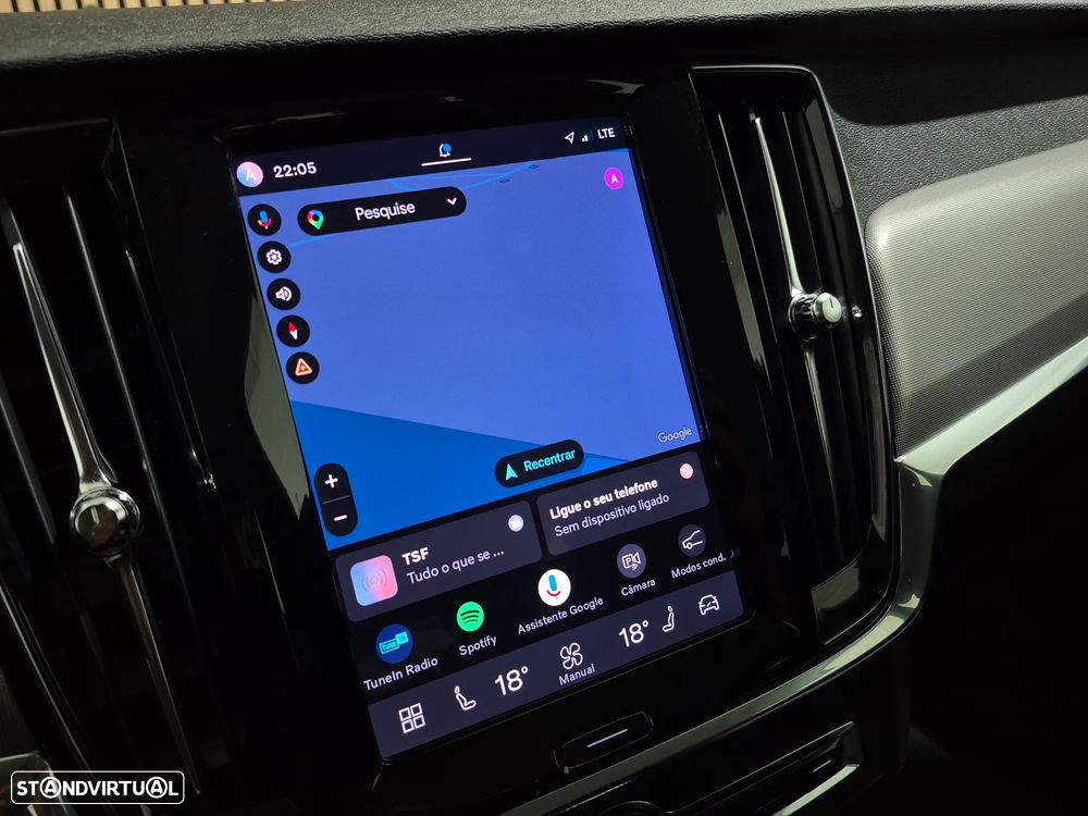 Volvo V90 Cross Country 2.0 B5 Plus AWD - 28