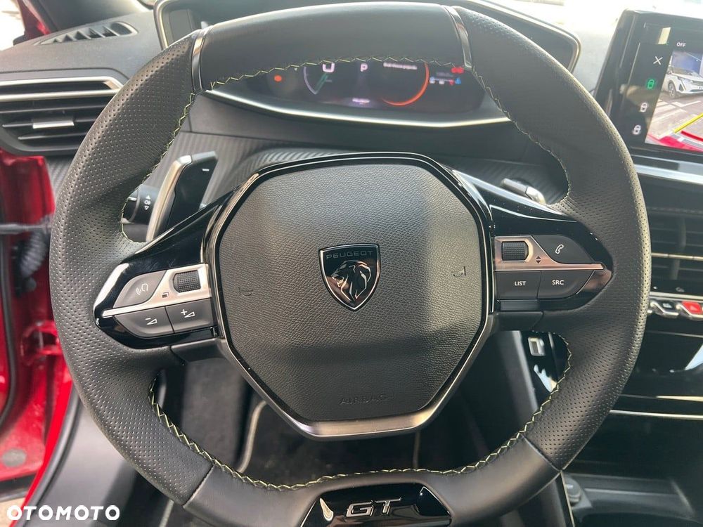 Peugeot 2008 1.2 PureTech GT Line S&S EAT8 - 13