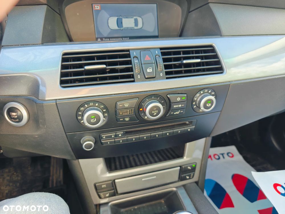 BMW Seria 5 520i - 21