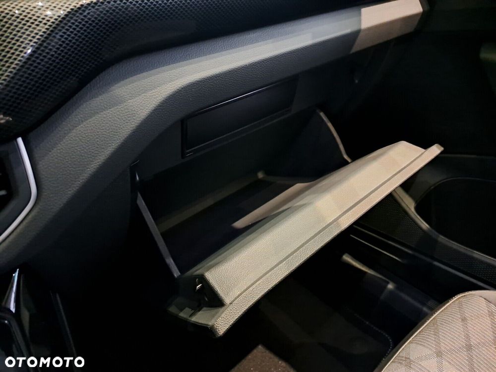 Volkswagen T-Cross - 30
