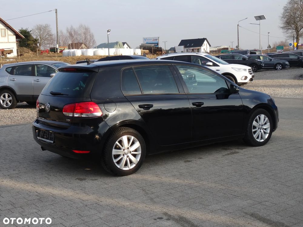 Volkswagen Golf 1.6 TDI BlueMotion Technology Cup - 10