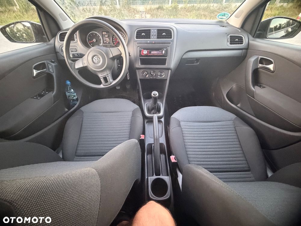 Volkswagen Polo 1.4 16V Comfortline - 14