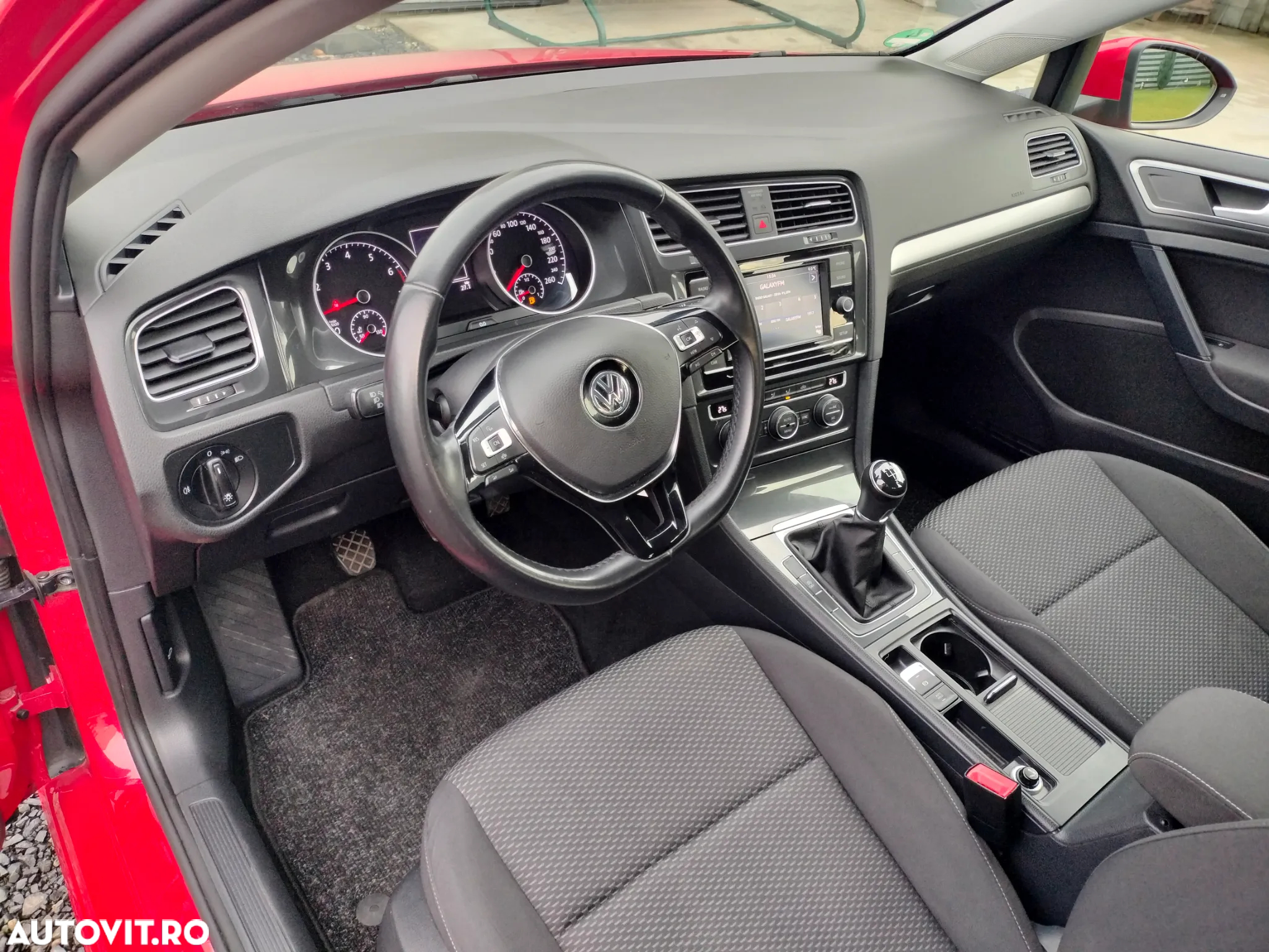 Volkswagen Golf 1.0 TSI Comfortline - 8