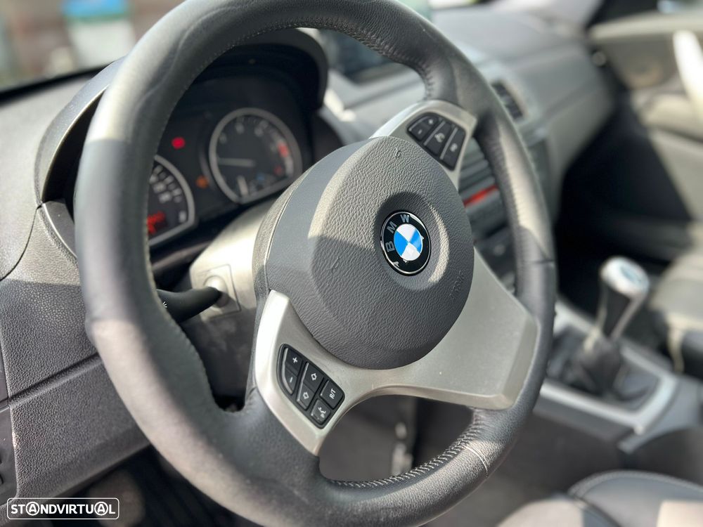 BMW X3 2.0 d SE - 18