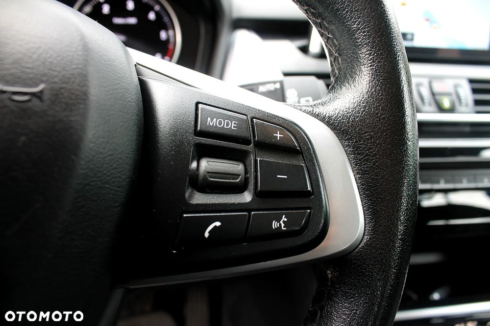 BMW Seria 2 220d xDrive Sport-Aut - 13