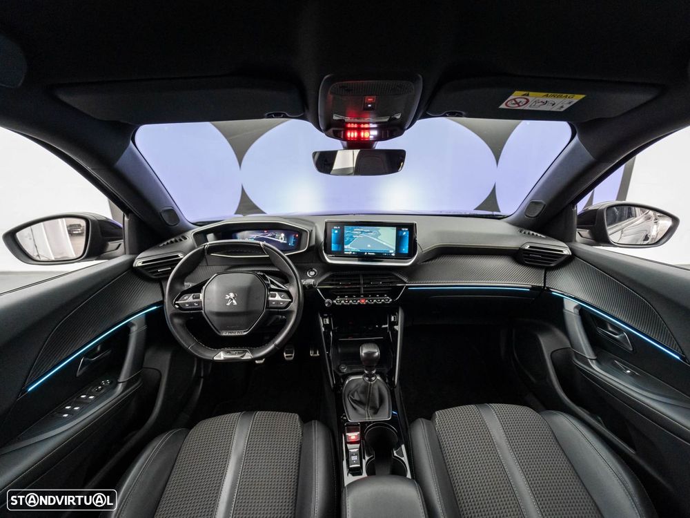 Peugeot 2008 1.2 PureTech GT - 14