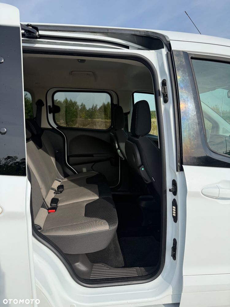 Ford Tourneo Courier 1.5 TDCi Trend - 16
