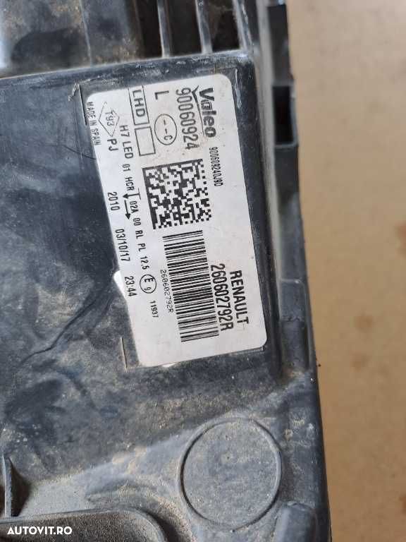 Far stanga Renault Megane 4 original Europa cod 260602792R - 7