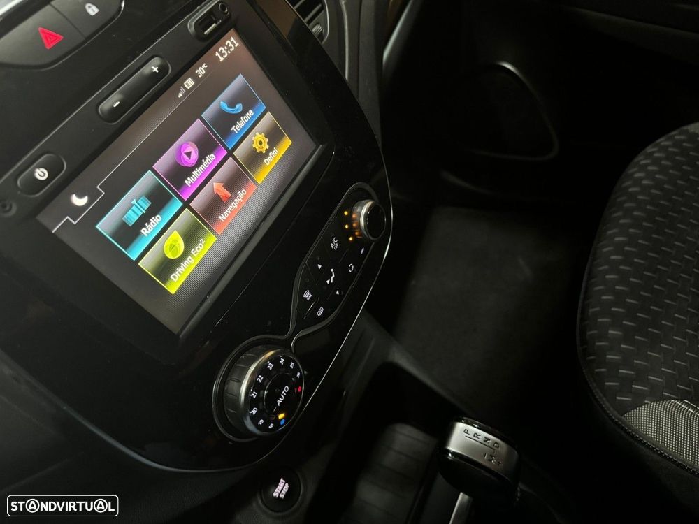 Renault Captur 1.5 dCi Exclusive EDC - 8