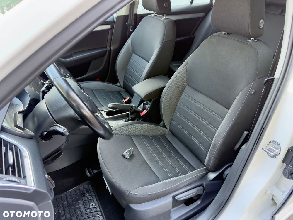 Skoda Octavia 1.6 TDI Ambition - 6