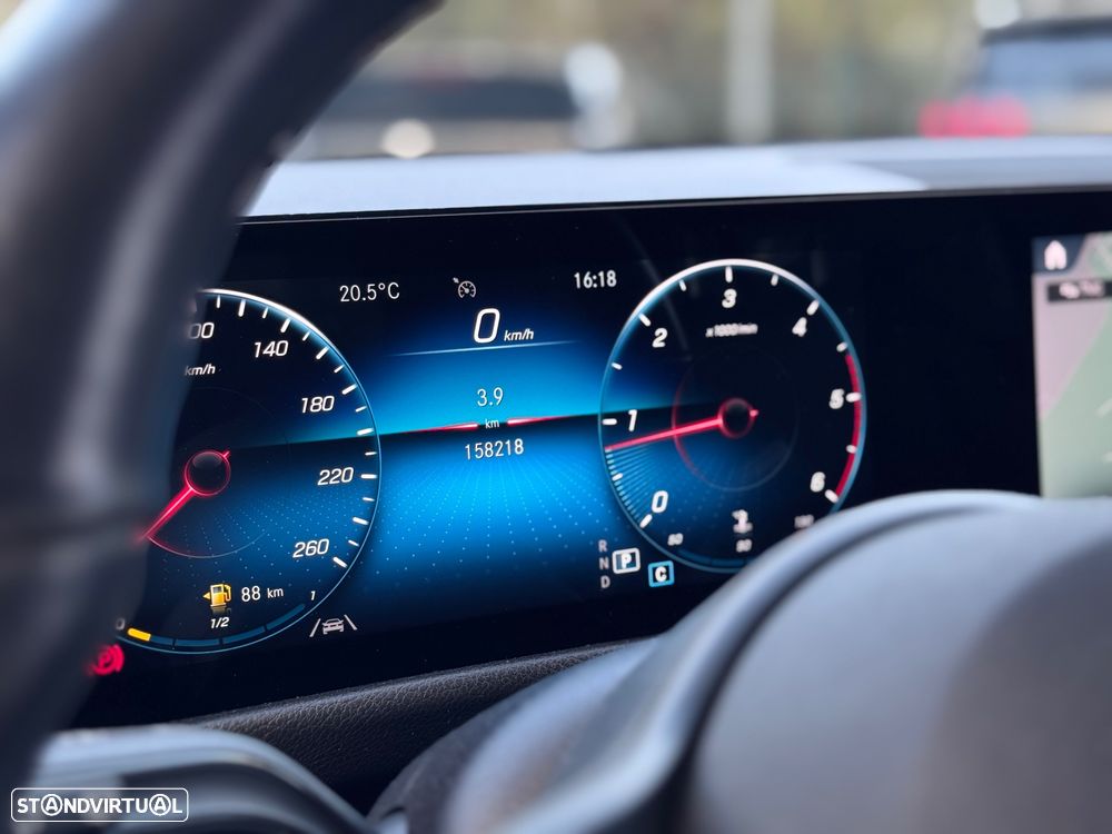 Mercedes-Benz GLB 180 d 8G-DCT Progressive - 12