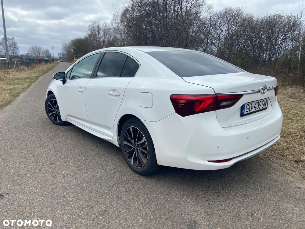 Toyota Avensis 2.0 D-4D Premium - 6