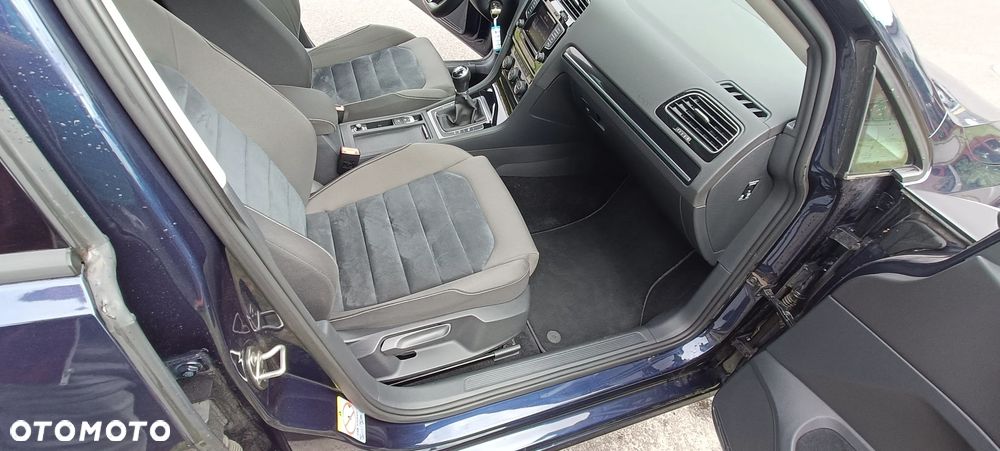 Volkswagen Golf - 15