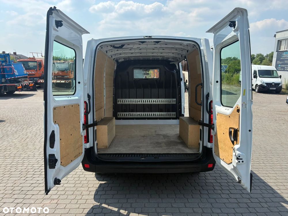 Renault Master 2022r. KLIMA L2H2 - 16