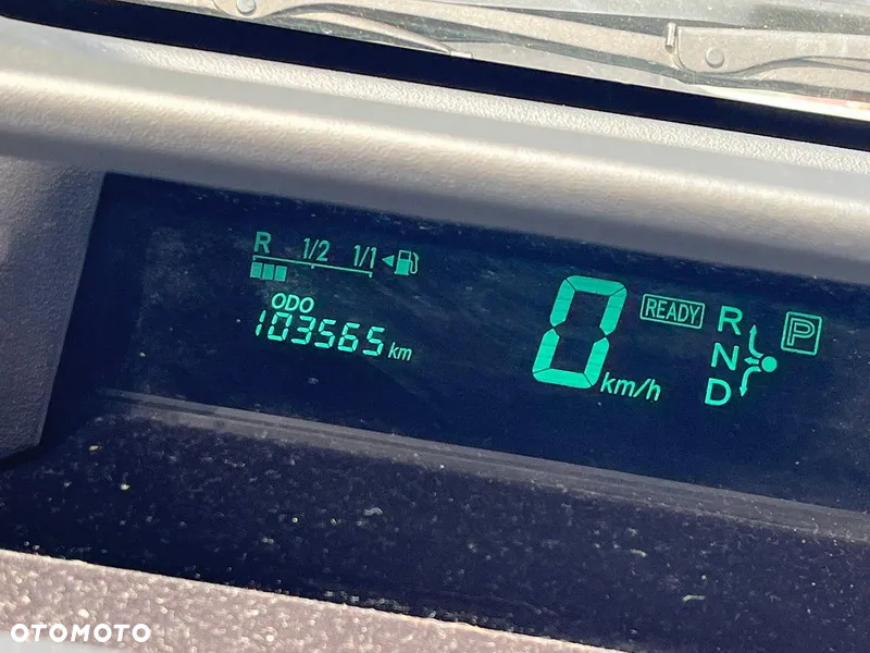 Toyota Prius - 9