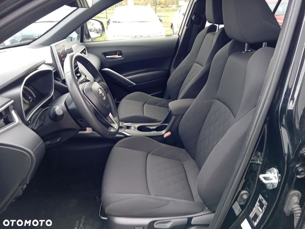 Toyota Corolla Cross - 14