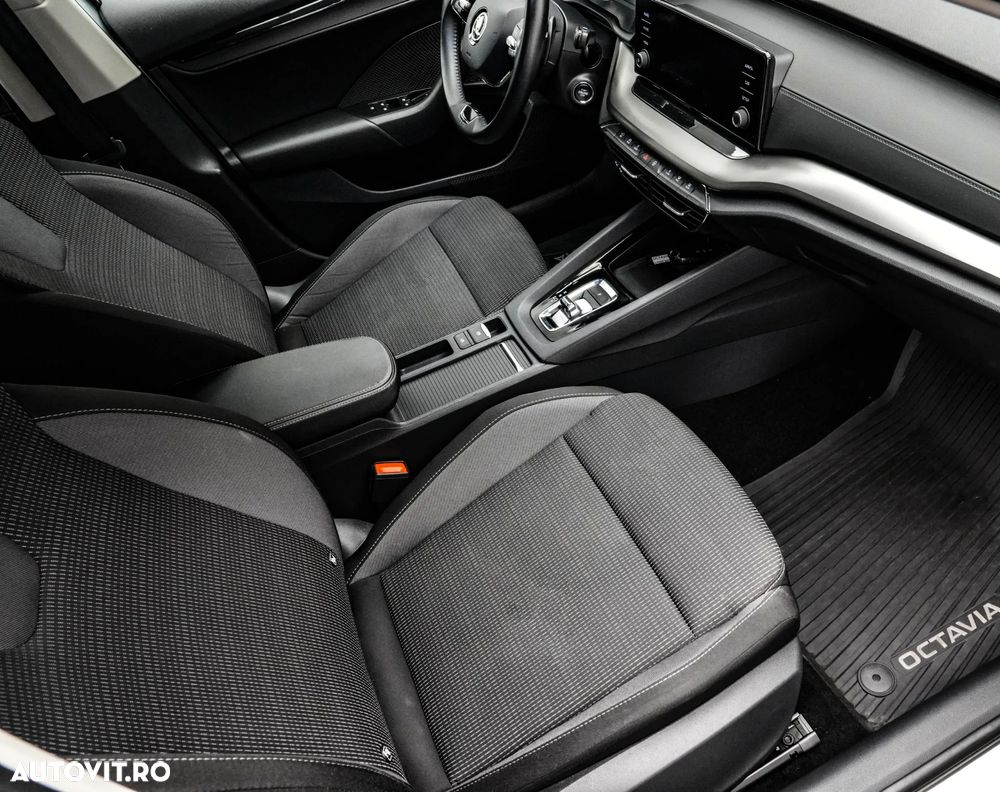 Skoda Octavia 2.0 TDI DSG Style - 12