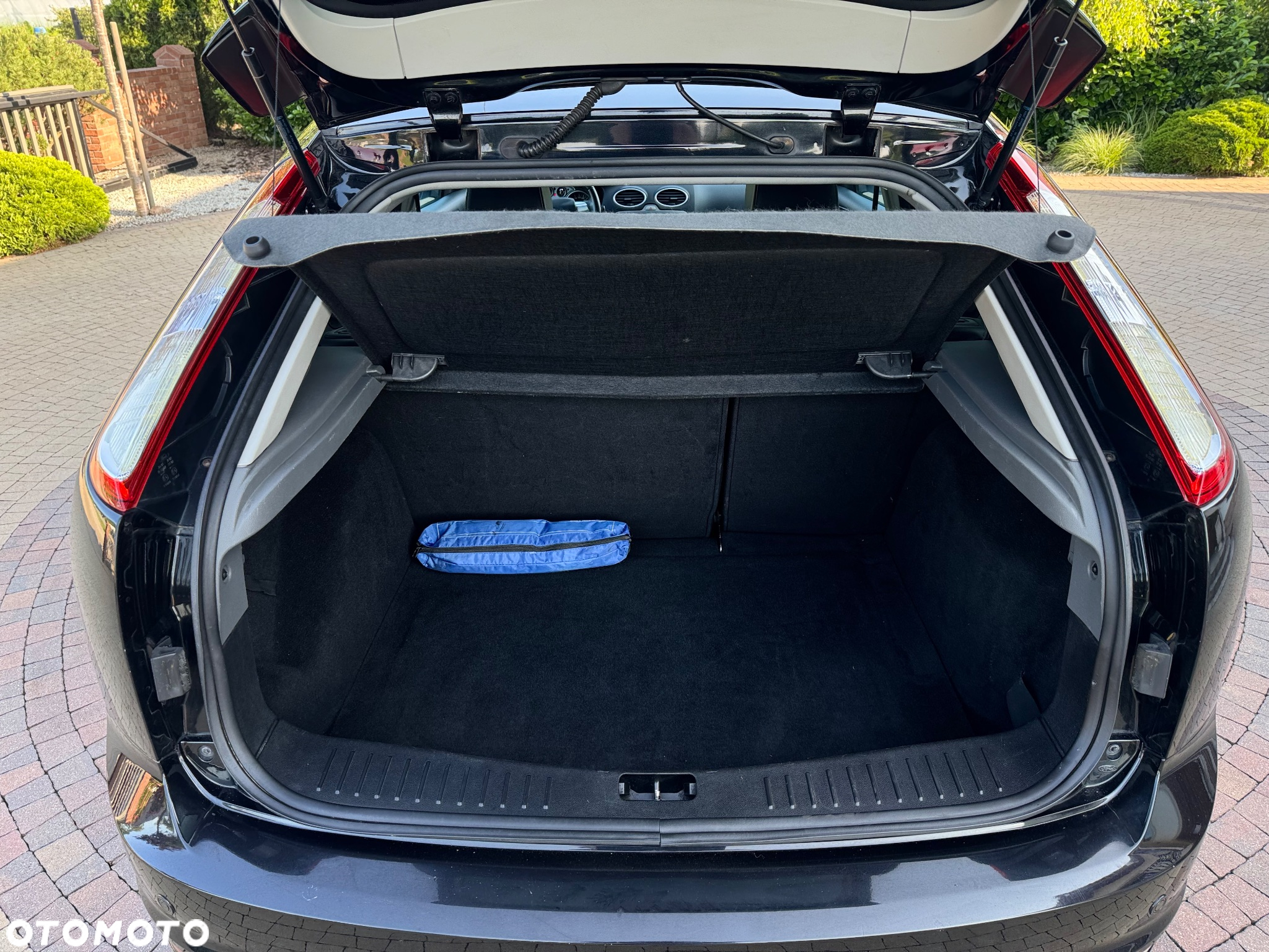 Ford Focus 2.0 ZX5 SE - 25