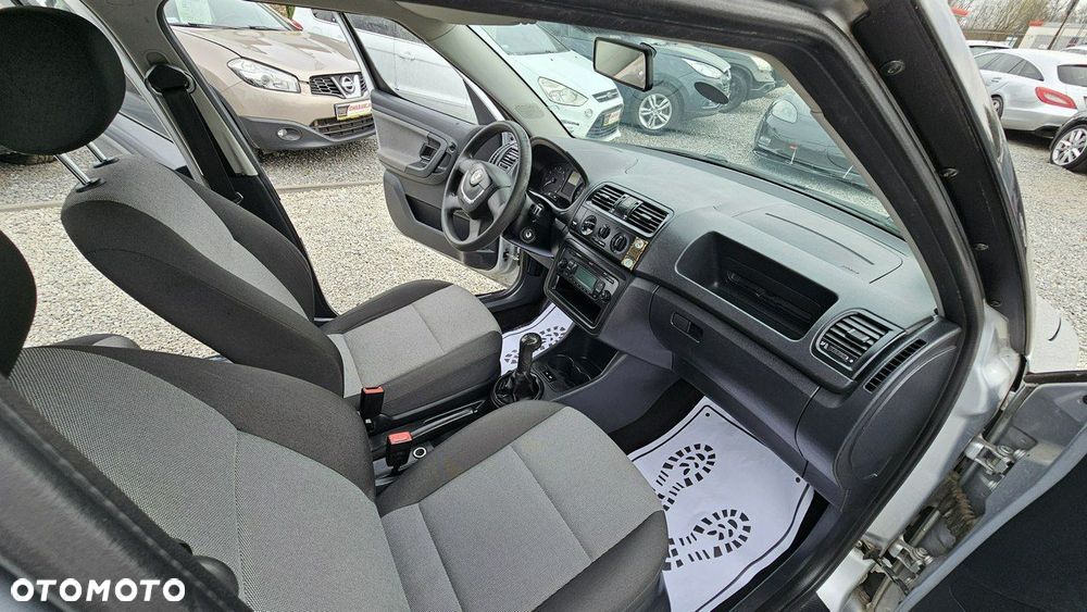 Skoda Roomster 1.4 16V Comfort - 23