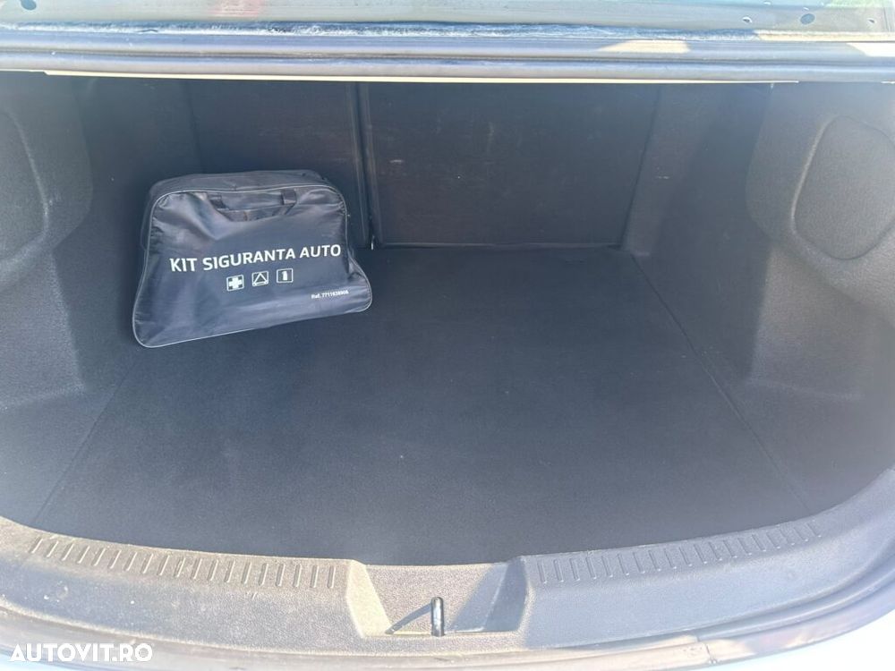 Renault Megane - 25