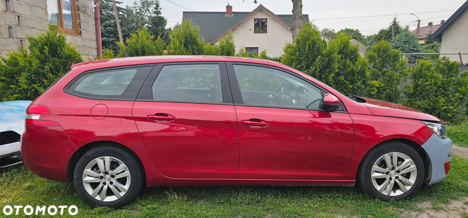 Peugeot 308 - 8