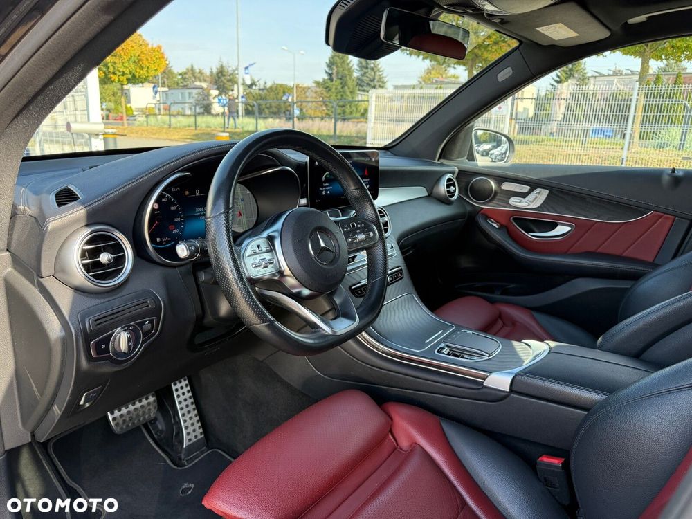 Mercedes-Benz GLC 300 d 4-Matic - 16