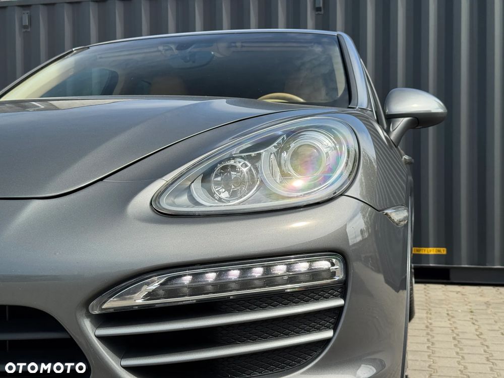 Porsche Cayenne Standard - 10