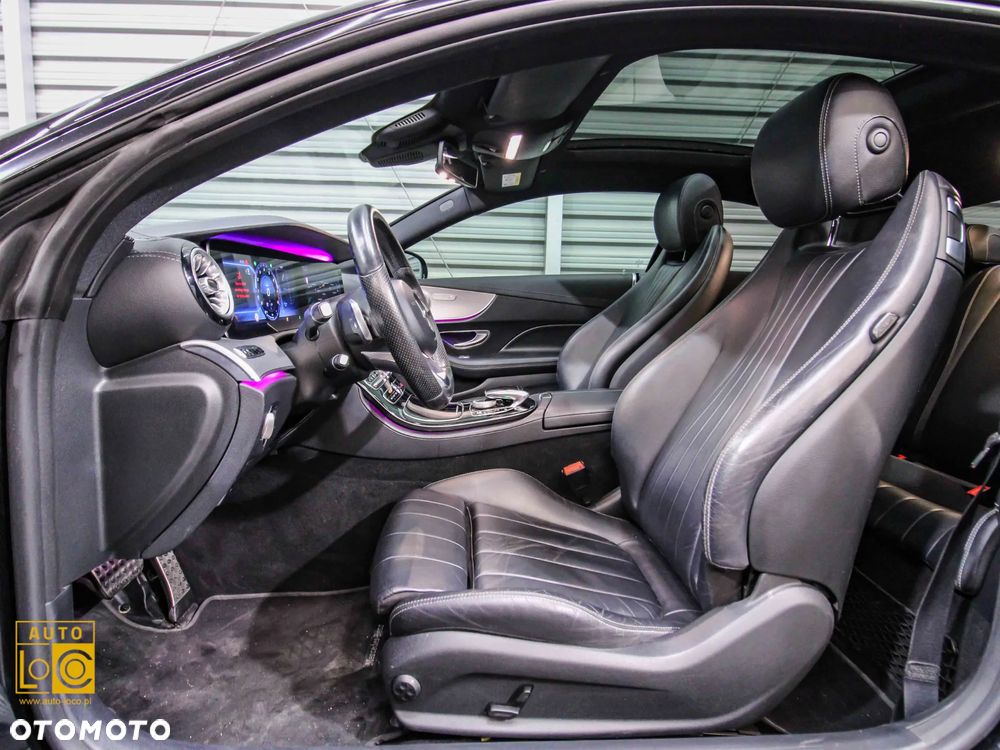 Mercedes-Benz Klasa E 300 9G-TRONIC AMG Line - 12