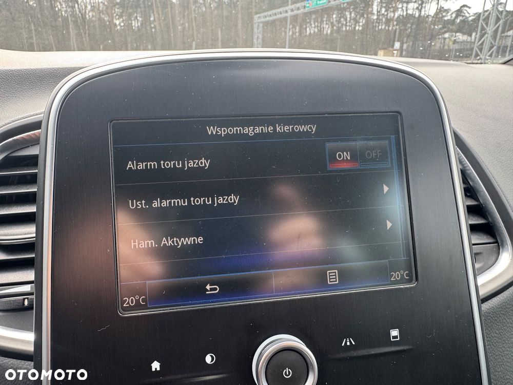 Renault Grand Scenic - 22