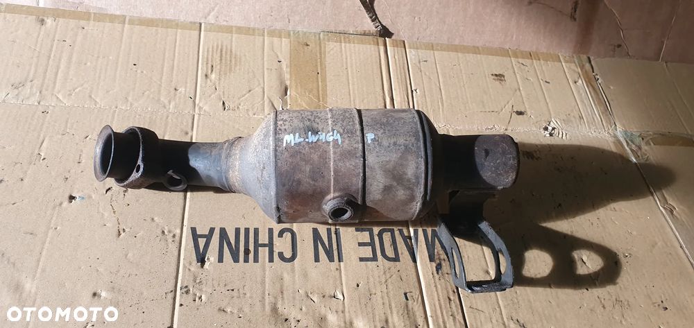 Katalizator kat Filtr prawy Mercedes ML W164 3.5 V6 A1644907414 - 1