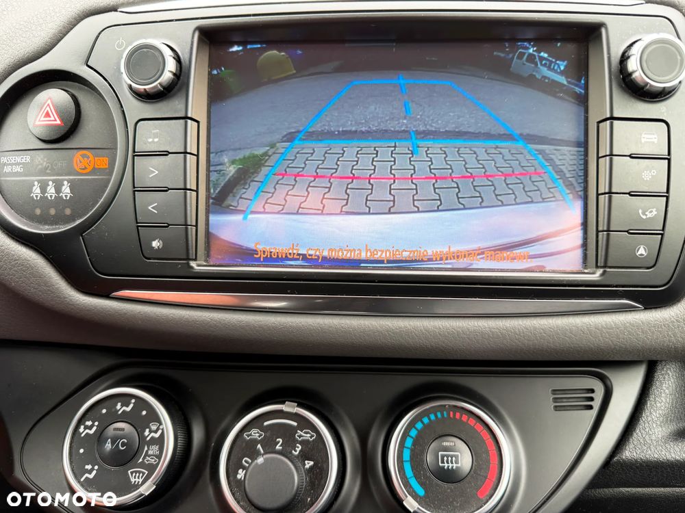 Toyota Yaris 1.33 Premium - 8