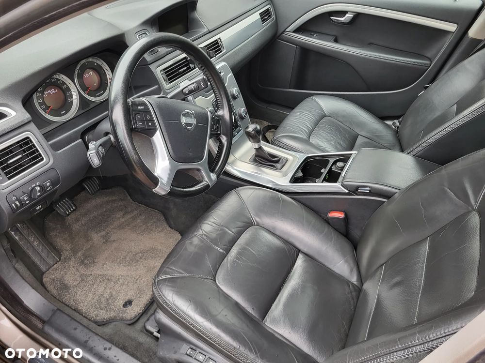 Volvo XC 70 2.4D AWD Summum - 11