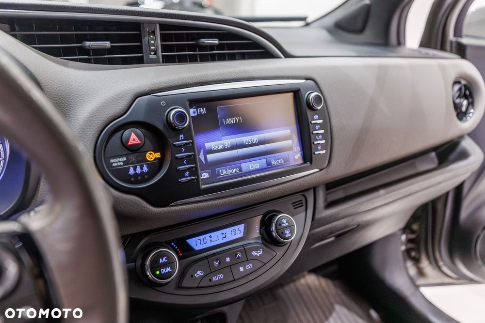Toyota Yaris - 37