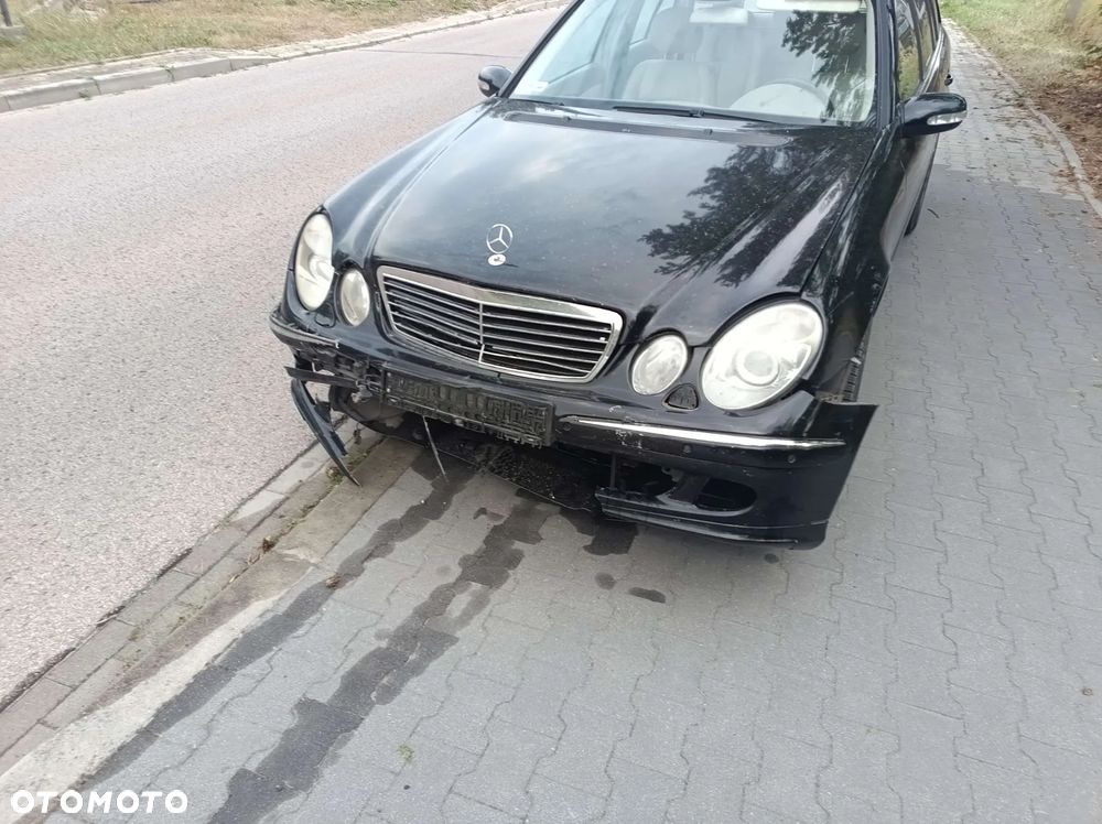 Mercedes-Benz Klasa E ver-350-4--matic - 14