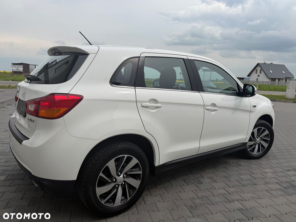 Mitsubishi ASX - 10