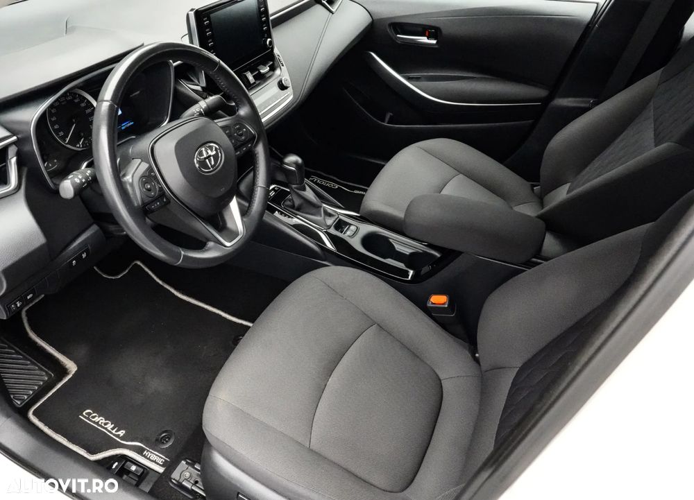 Toyota Corolla 1.8 HSD Dynamic - 12
