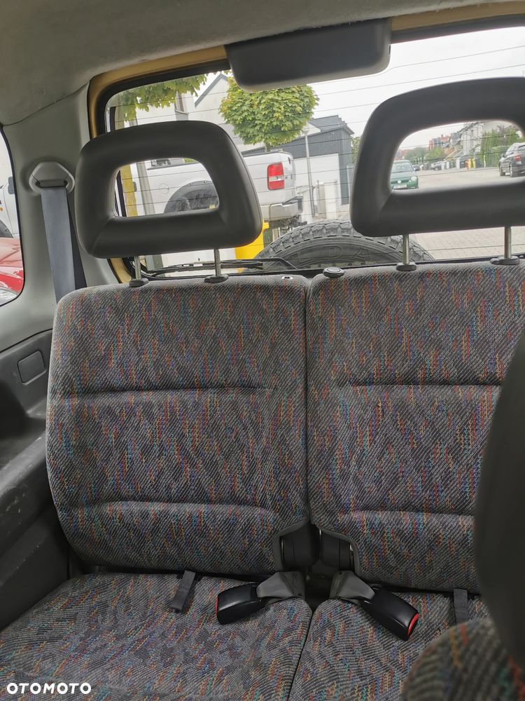 Suzuki Jimny 1.3 JLX - 13