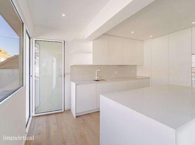 T4 Duplex em Almada - Grande imagem: 4/34