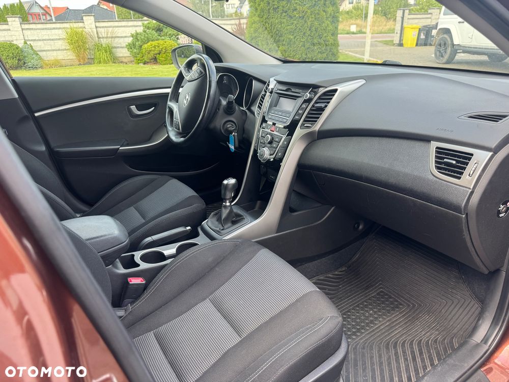 Hyundai i30 ver-1-4-premium - 11