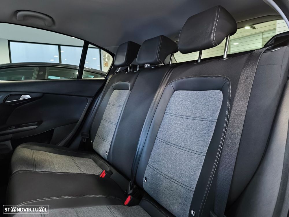 Fiat Tipo Cross 1.0 GSE T3 City - 12