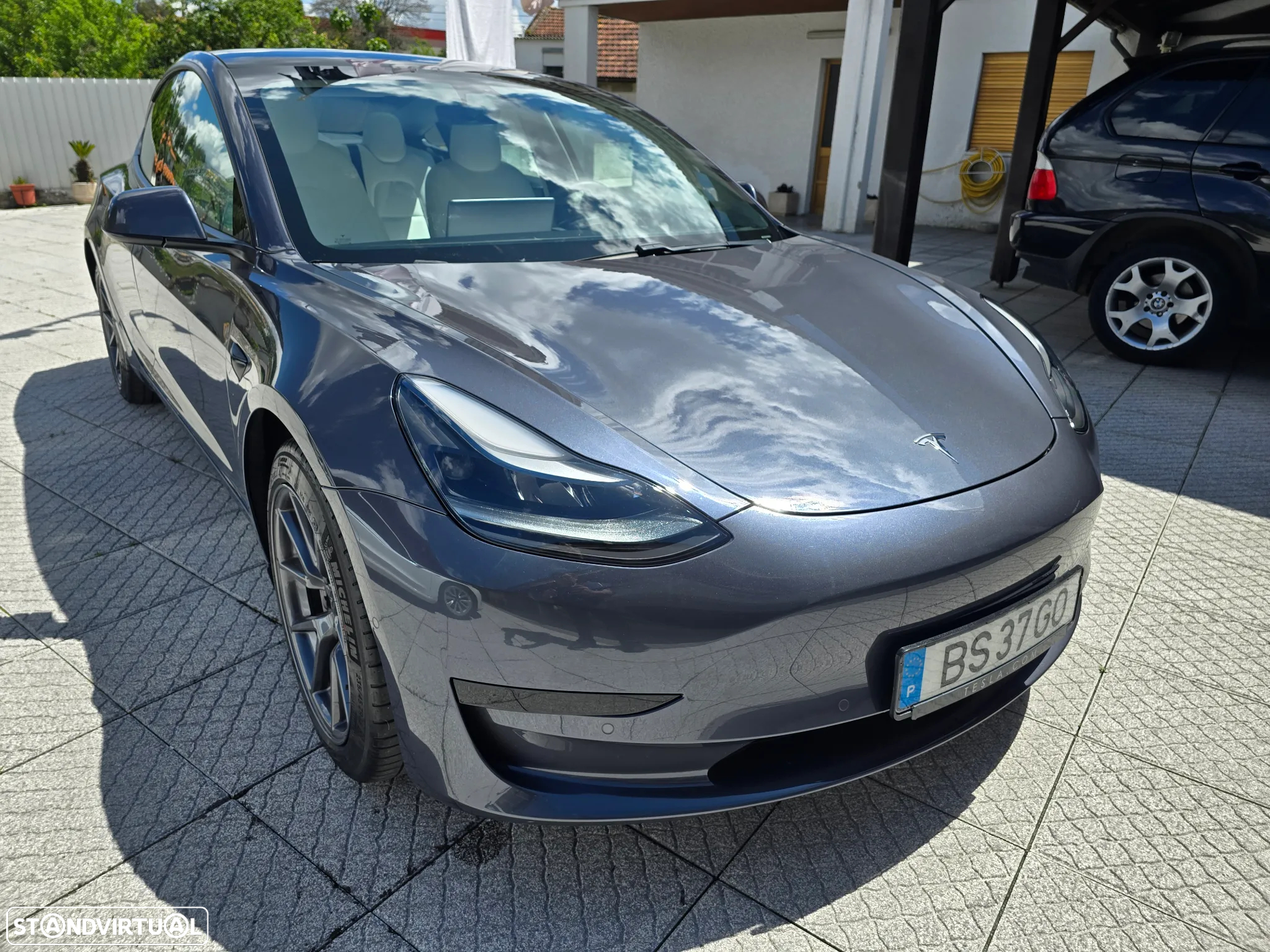 Tesla Model 3 Standard Range Plus RWD - 3