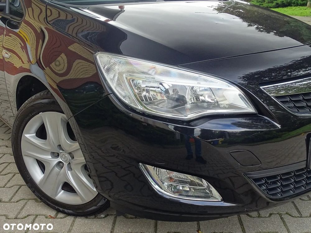 Opel Astra 1.6 Design Edition - 21