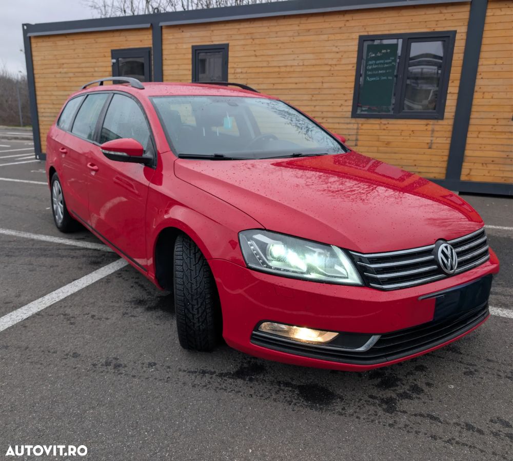 Volkswagen Passat Variant 2.0 TDI DSG Individual Chrom - 4