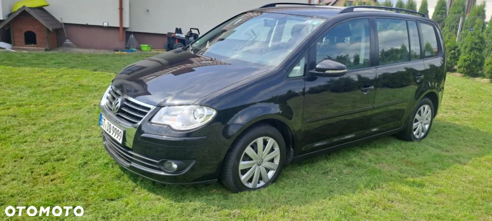 Volkswagen Touran 2.0 TDI DPF Life - 2