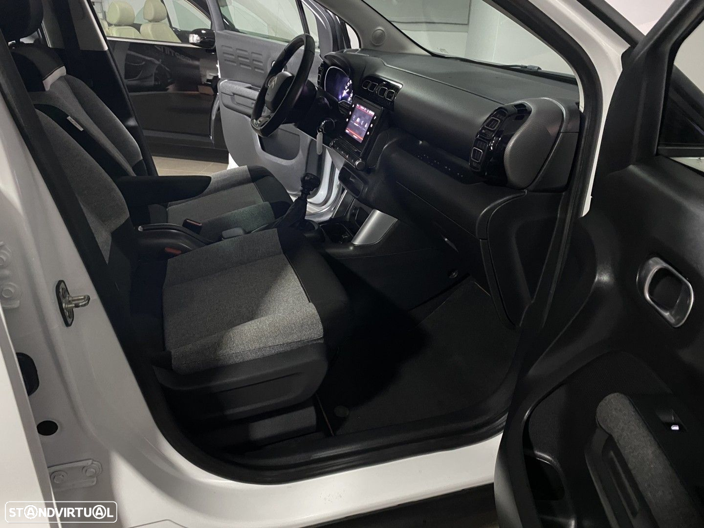 Citroën C3 1.2 PureTech Shine - 19